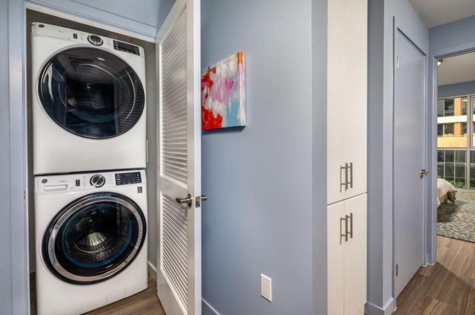 Urban Oasis 2 Bed In Dtla With Free Parking Appartement
