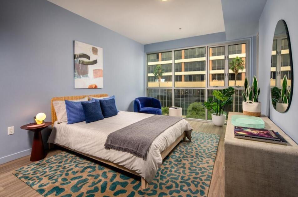 Urban Oasis 2 Bed In Dtla With Free Parking * Los Angeles